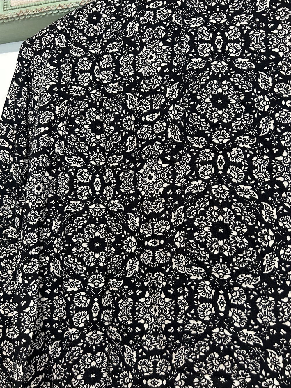 Charlotte Russe Black White Bohemian Floral Lace-Trim bell sleeve Mini Dress Md - Picture 8 of 8
